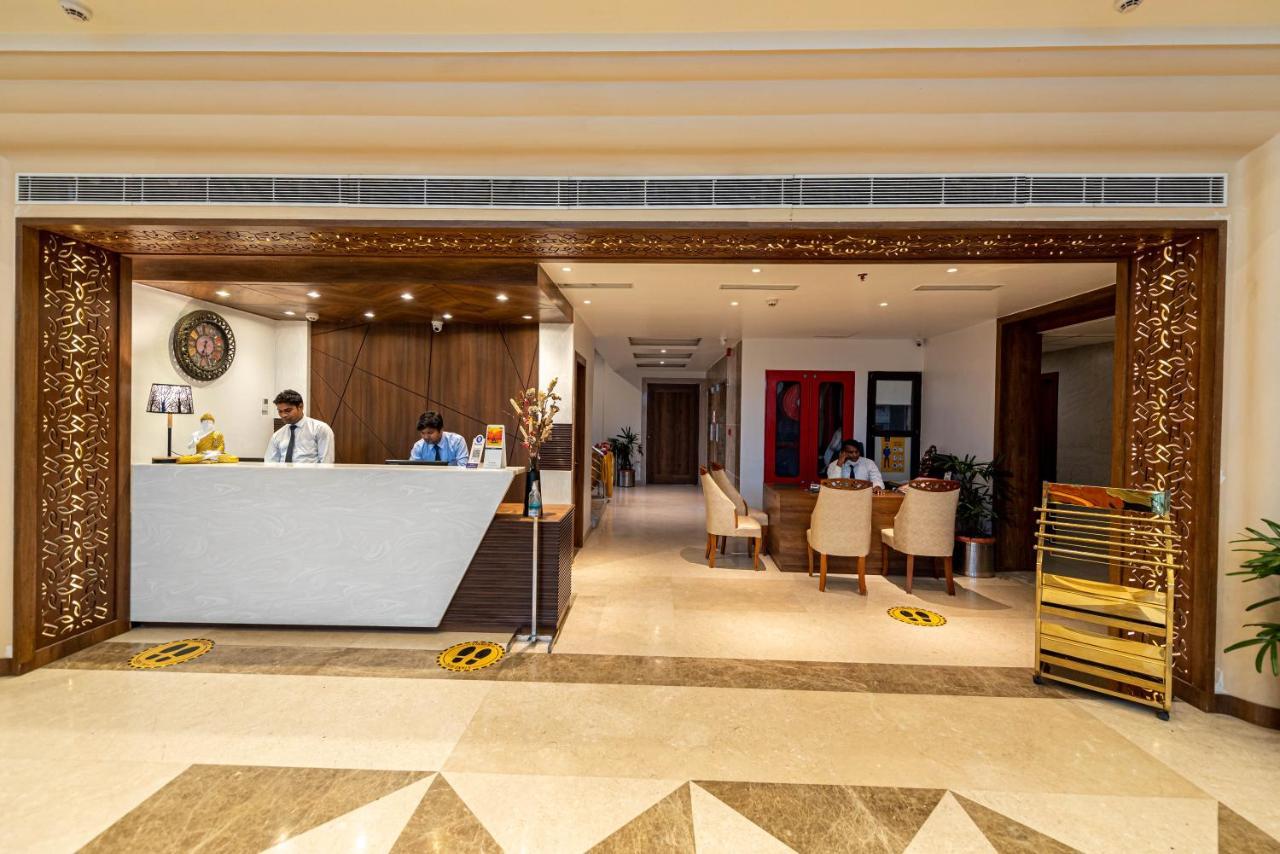 勒克瑙精英会议酒店 外观 照片